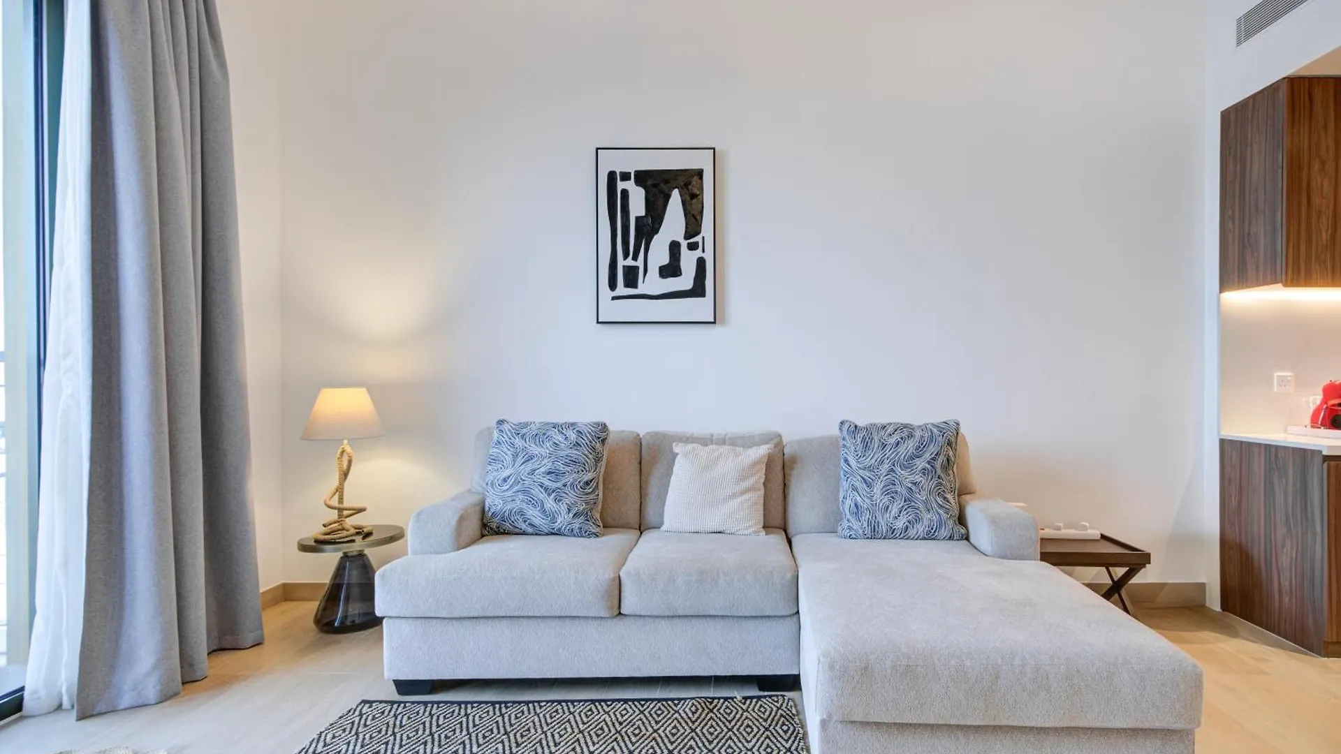 Trophy - Serene Abode Near The Coast Дубай Апартаменты