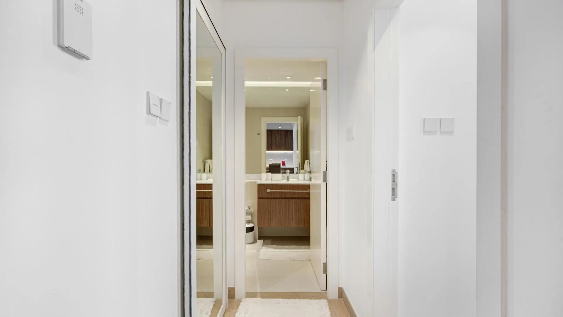 Trophy - Serene Abode Near The Coast Dubai Lejlighed